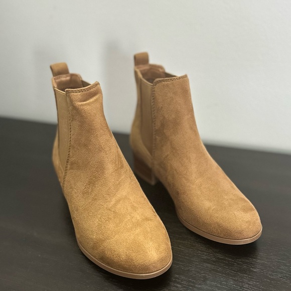 Booties - Picture 2 of 7